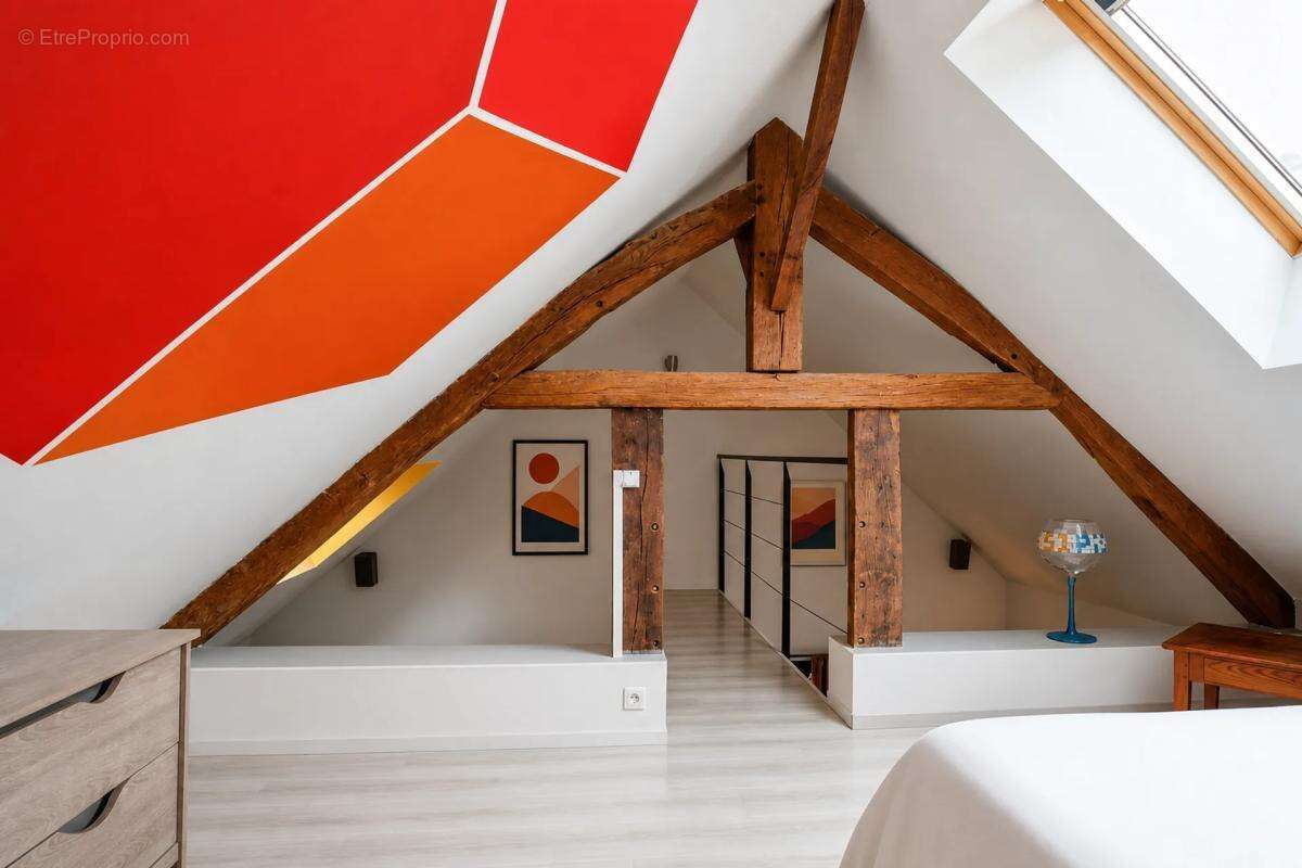 Maison de 270 m² avec double logement à Fursac - photo 5