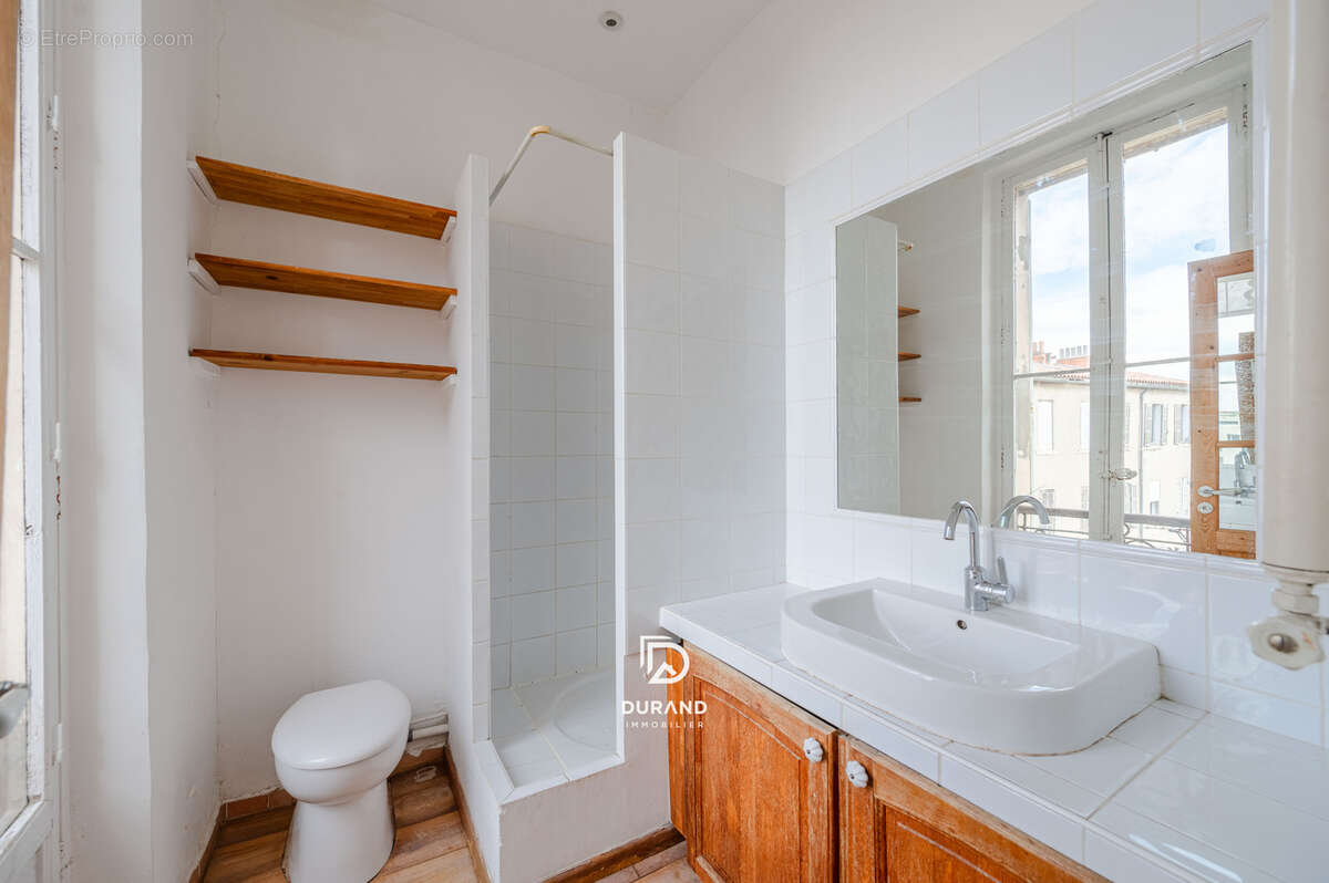 Appartement à MARSEILLE-7E