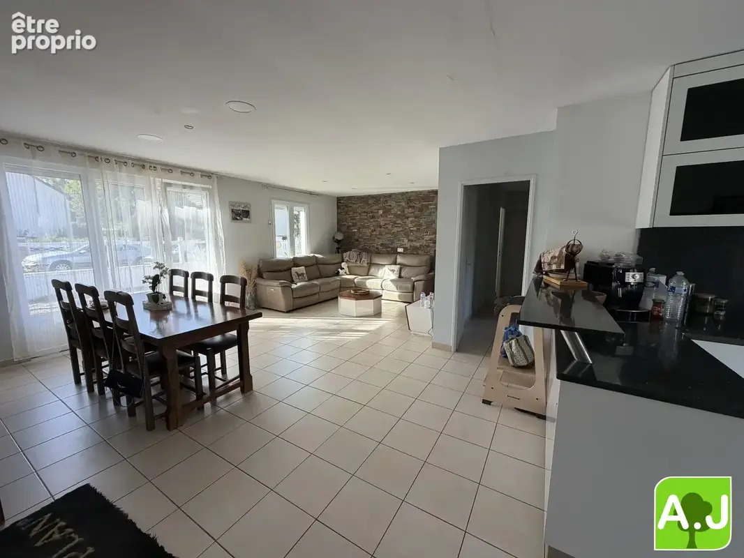 Maison 4 pièces 83 m² à vendre à Ezy-Sur-Eure (27530) - photo 4