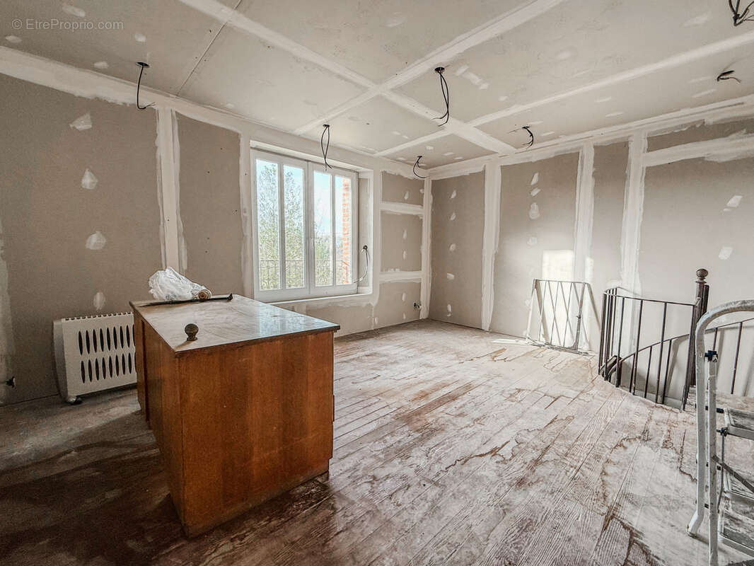 Maison à MEHARICOURT