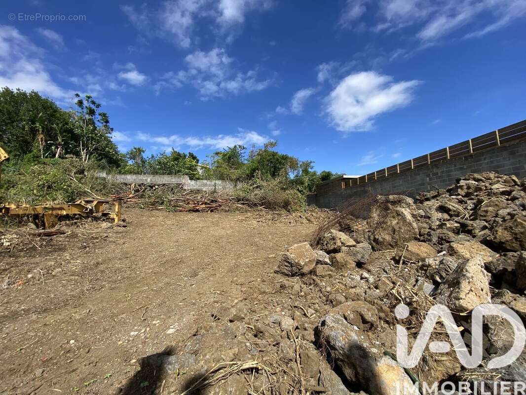 Photo 2 - Terrain à LE TAMPON