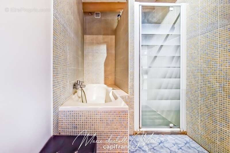 Maison à SAINT-BENIGNE