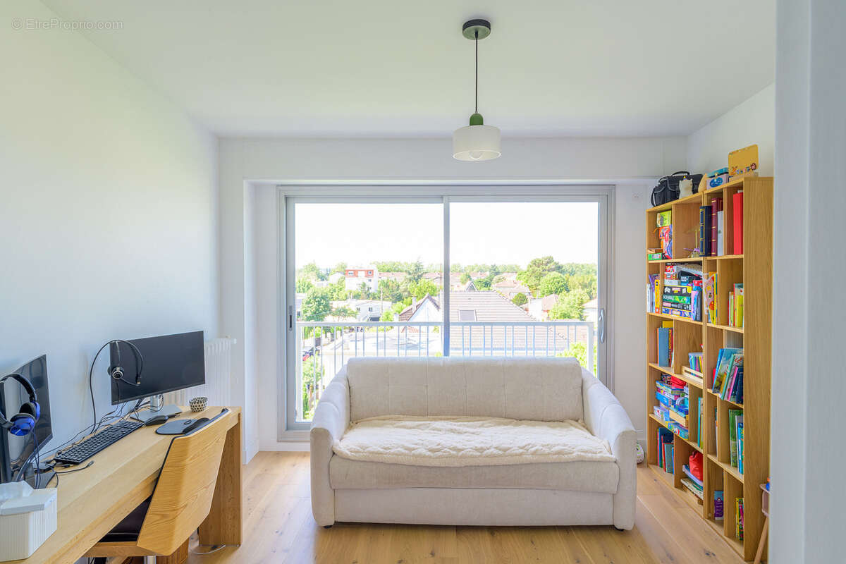 Appartement à SAINT-MAUR-DES-FOSSES