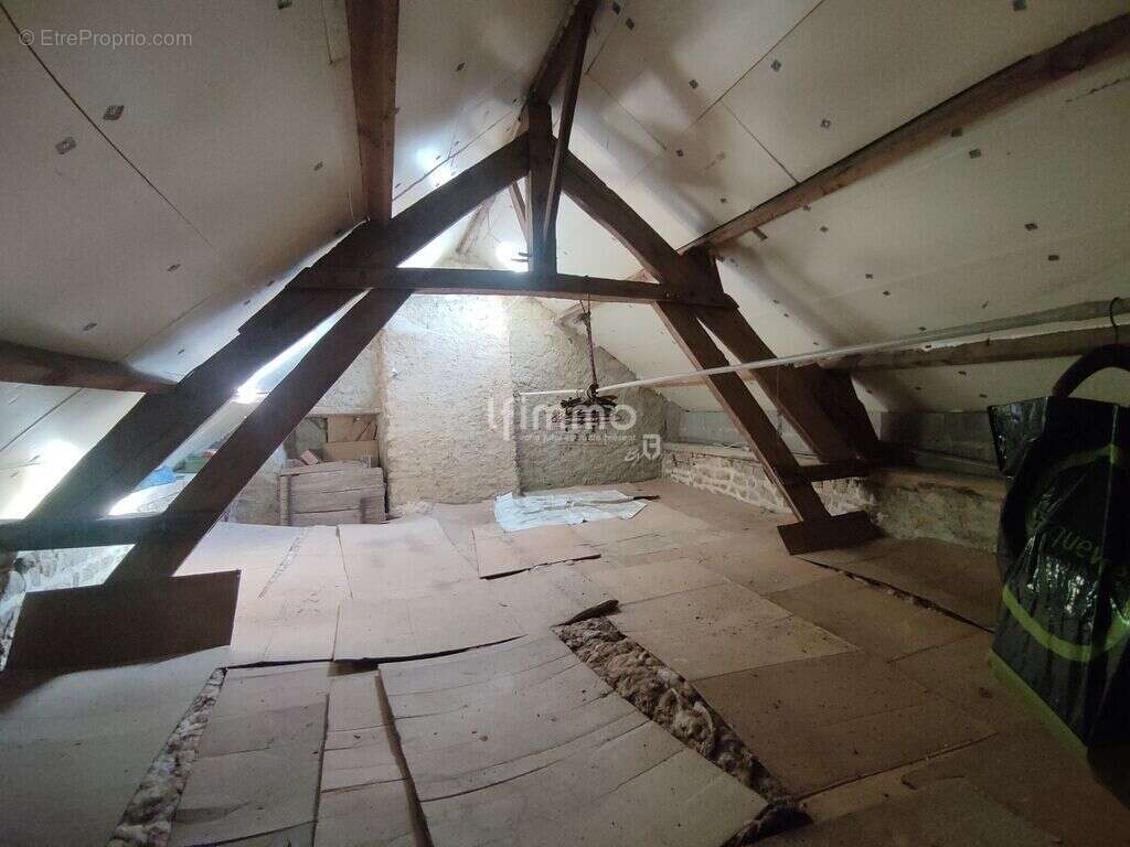 Maison à PUTANGES-PONT-ECREPIN