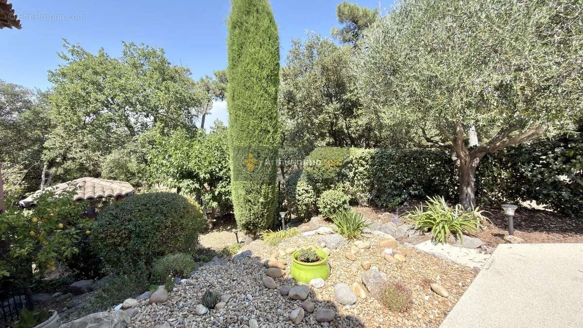 Maison à FREJUS