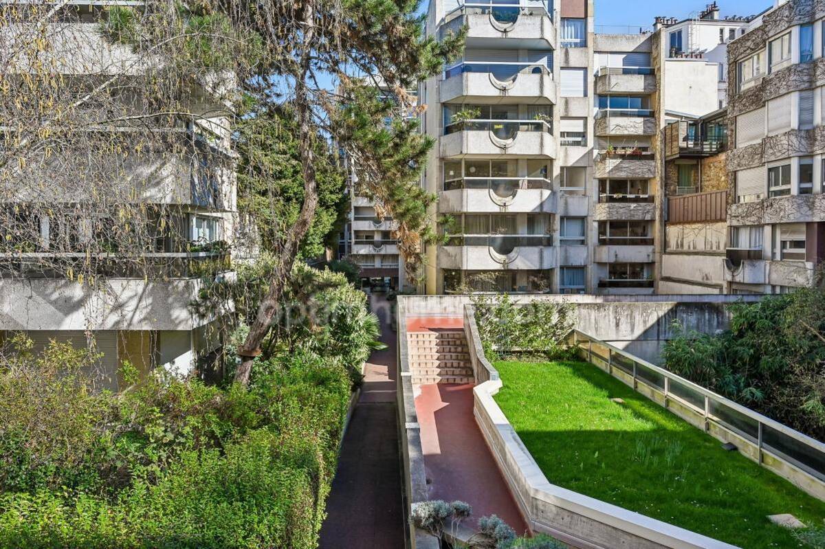 Appartement à PARIS-14E