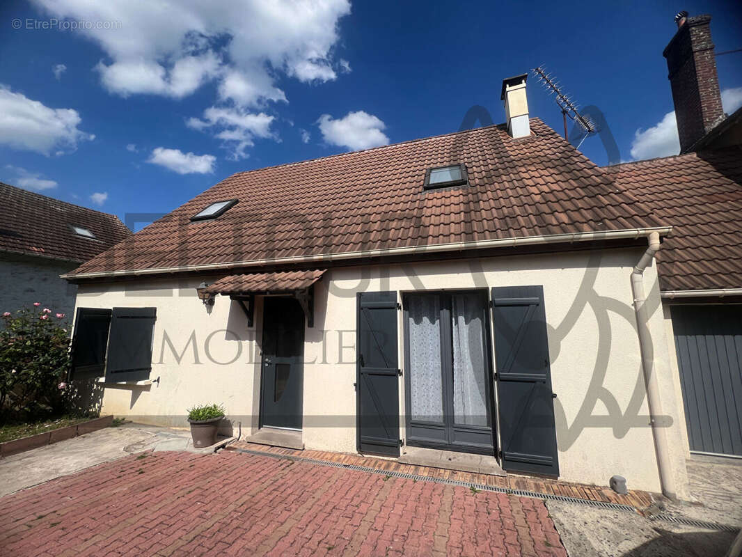 Maison à COULOMMIERS