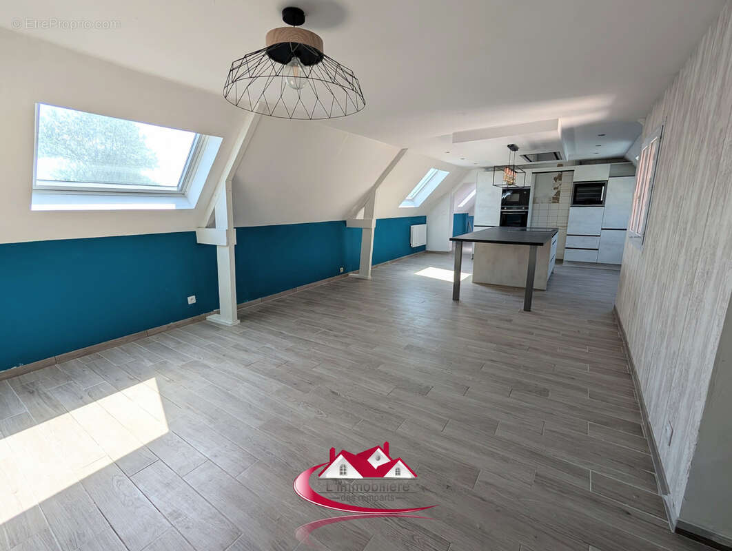 Appartement à CONDE-SUR-VESGRE