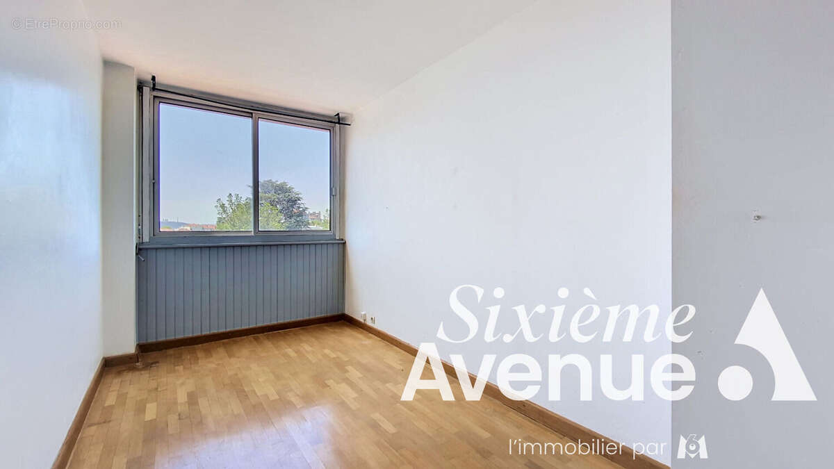 Appartement à BRON