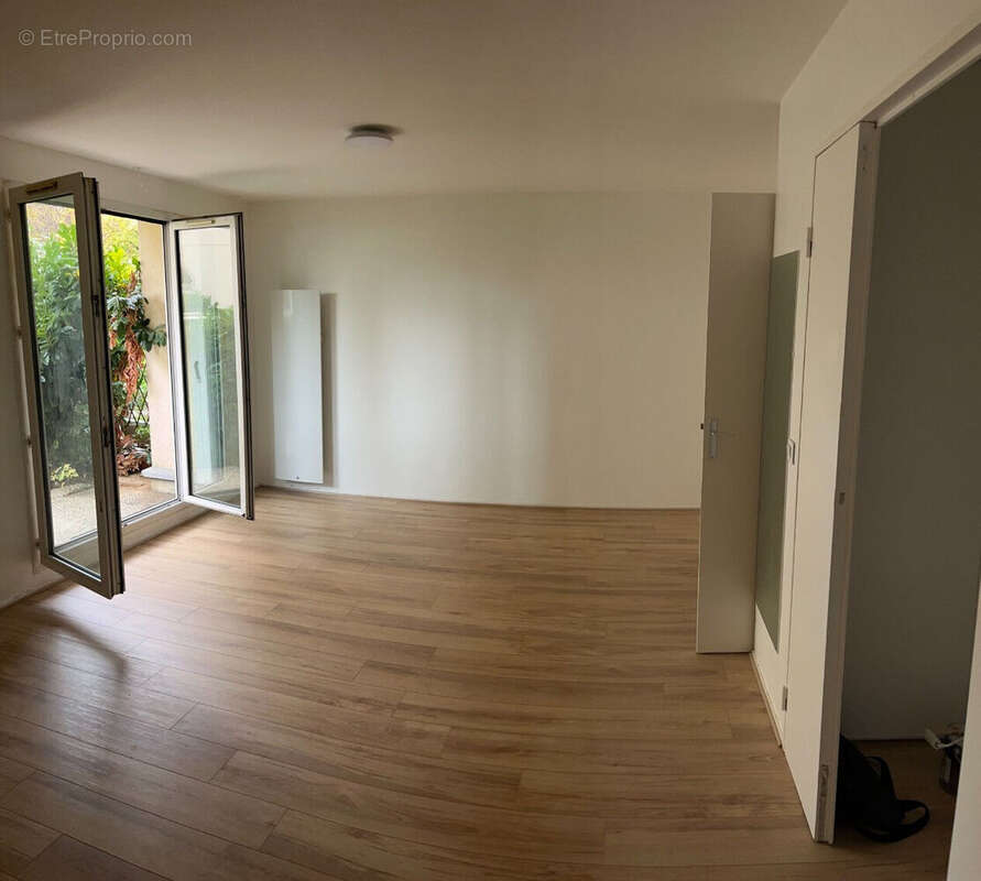 Photo 2 - Appartement à LE BOURGET