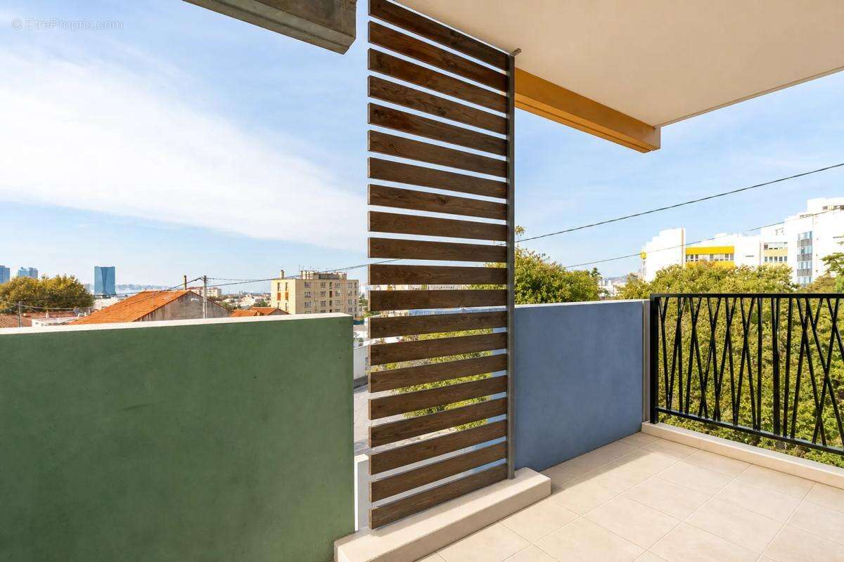 Appartement à MARSEILLE-14E