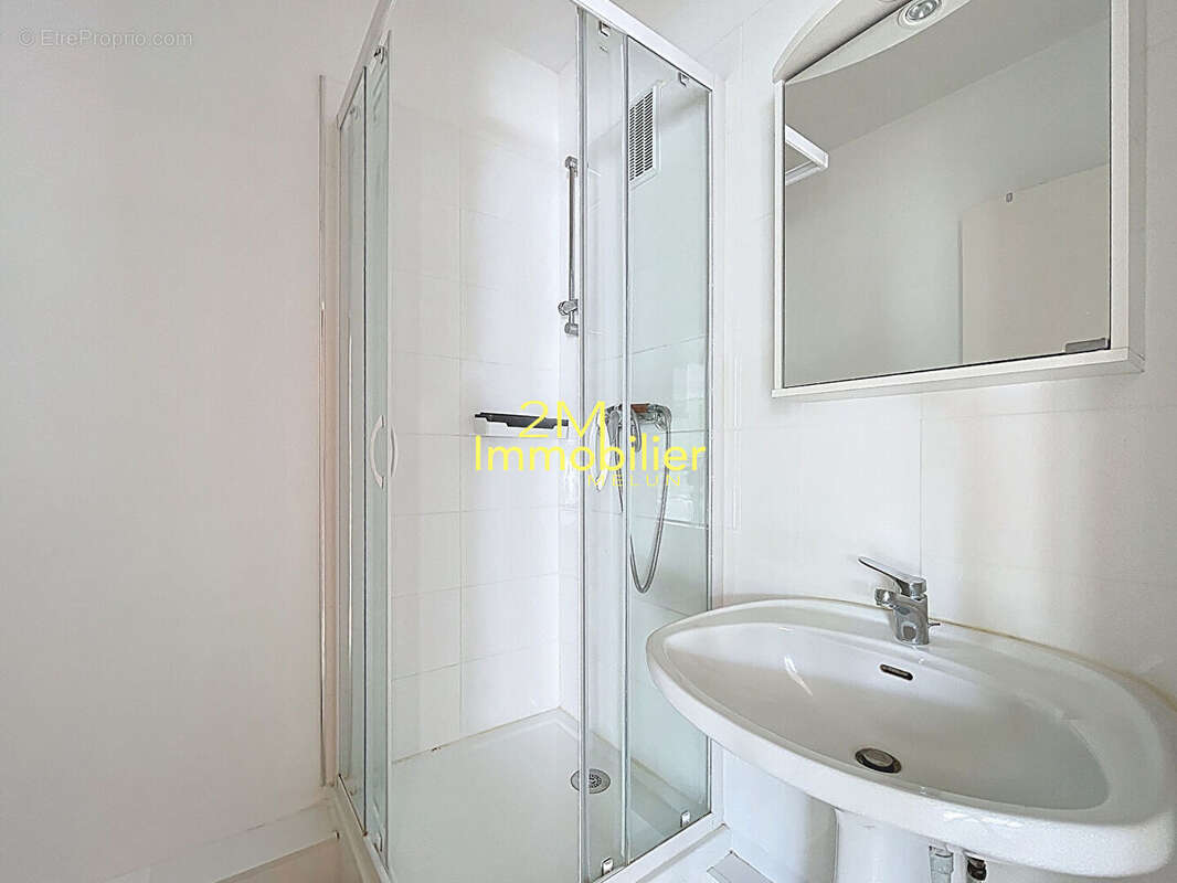 Appartement à VAUX-LE-PENIL