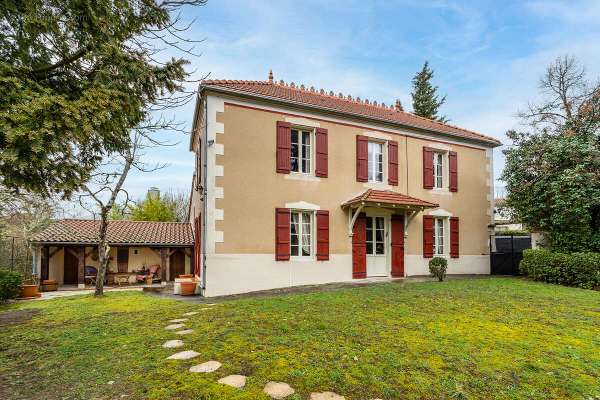 Maison de campagne avec annexe et piscine - photo 2