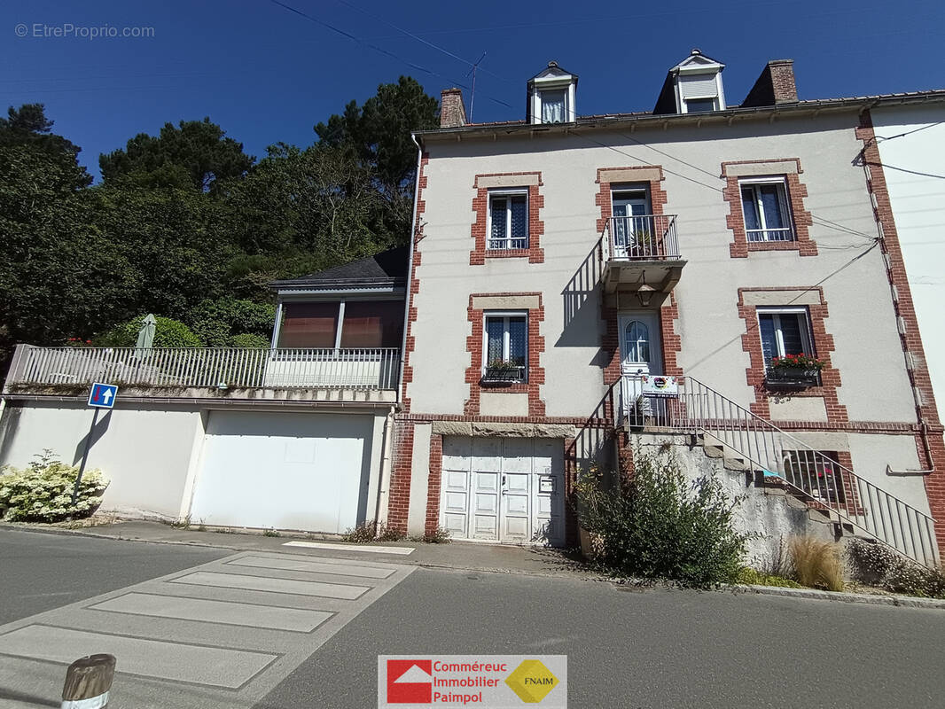 Maison à PLOUEZEC