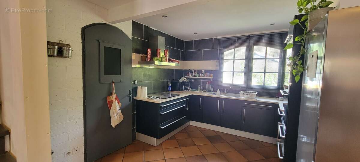 CUISINE - Maison à LE TEMPLE