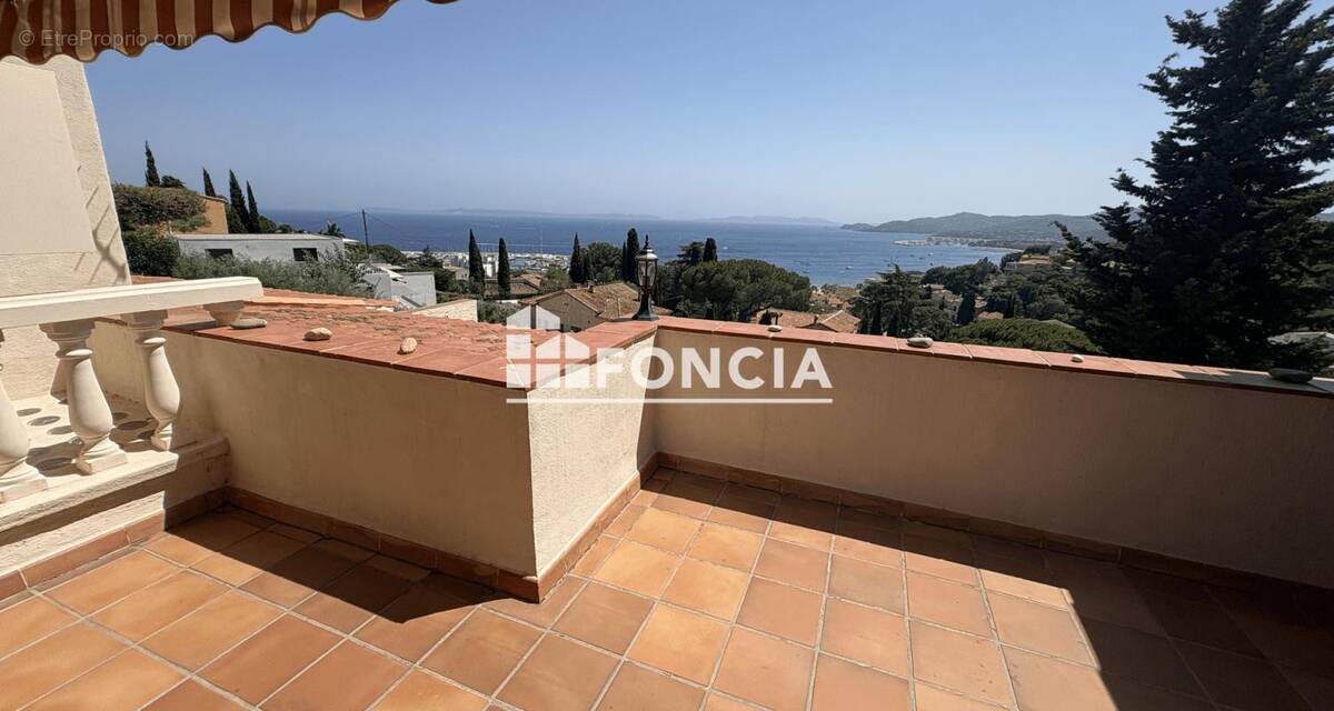 Appartement à LE LAVANDOU