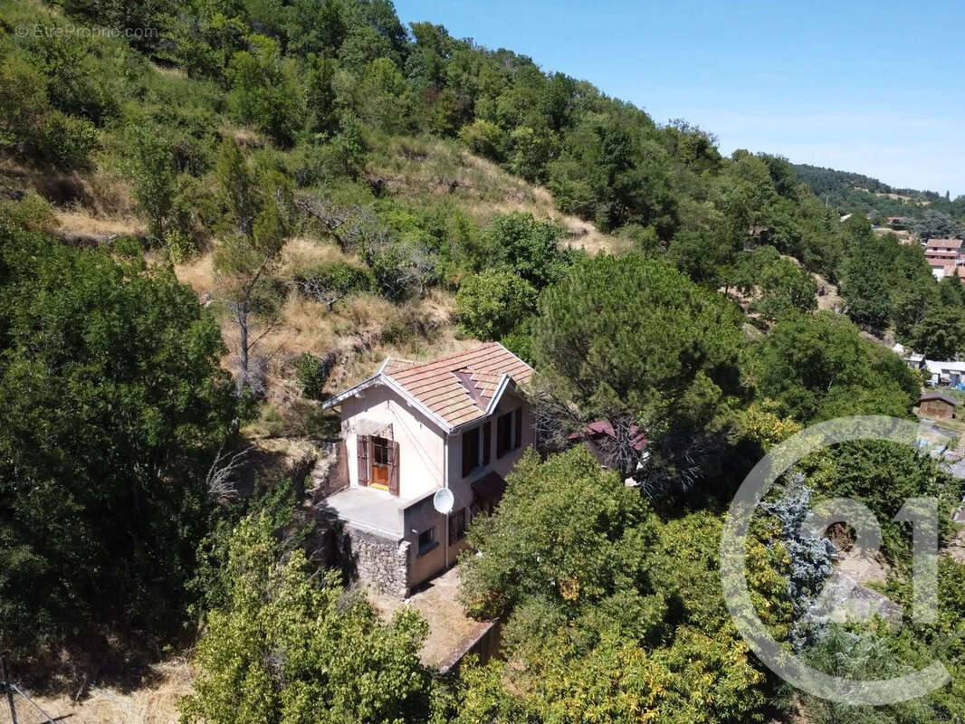 Maison 40 m² à Satillieu  - photo 25