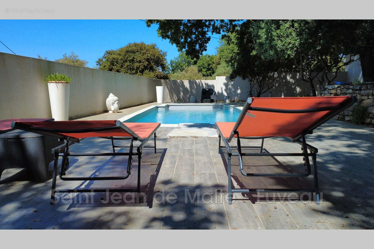 Maison à POURRIERES