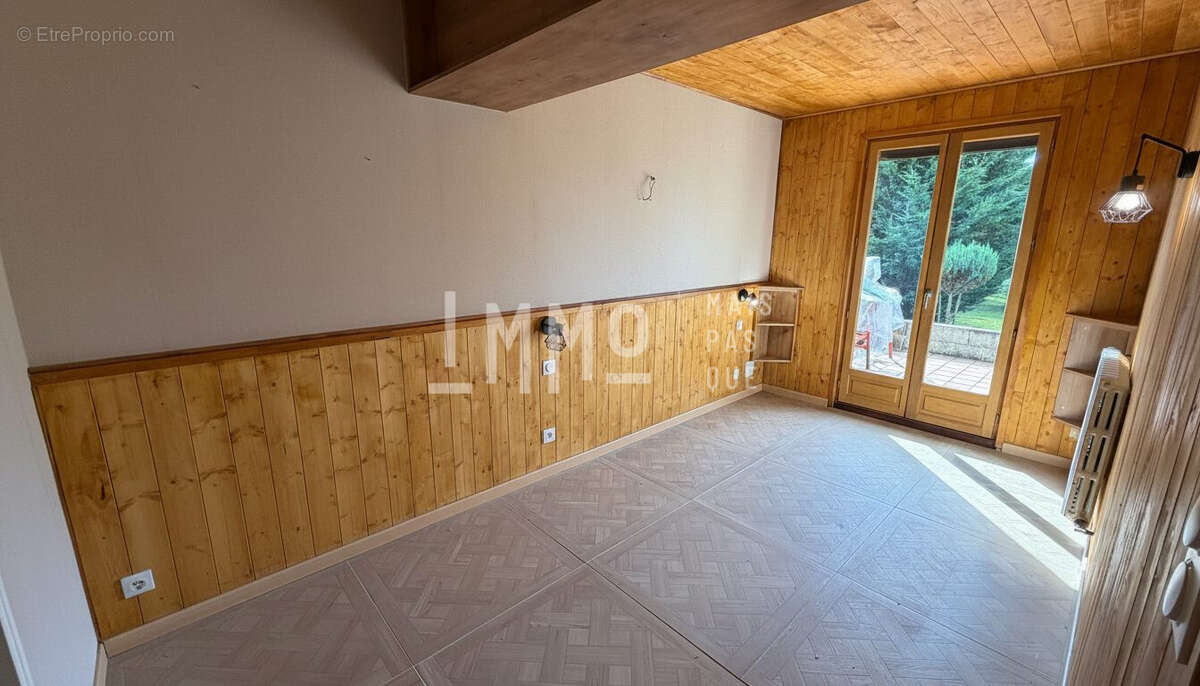Maison 104 m² à Besse-Sur-Braye  - photo 8