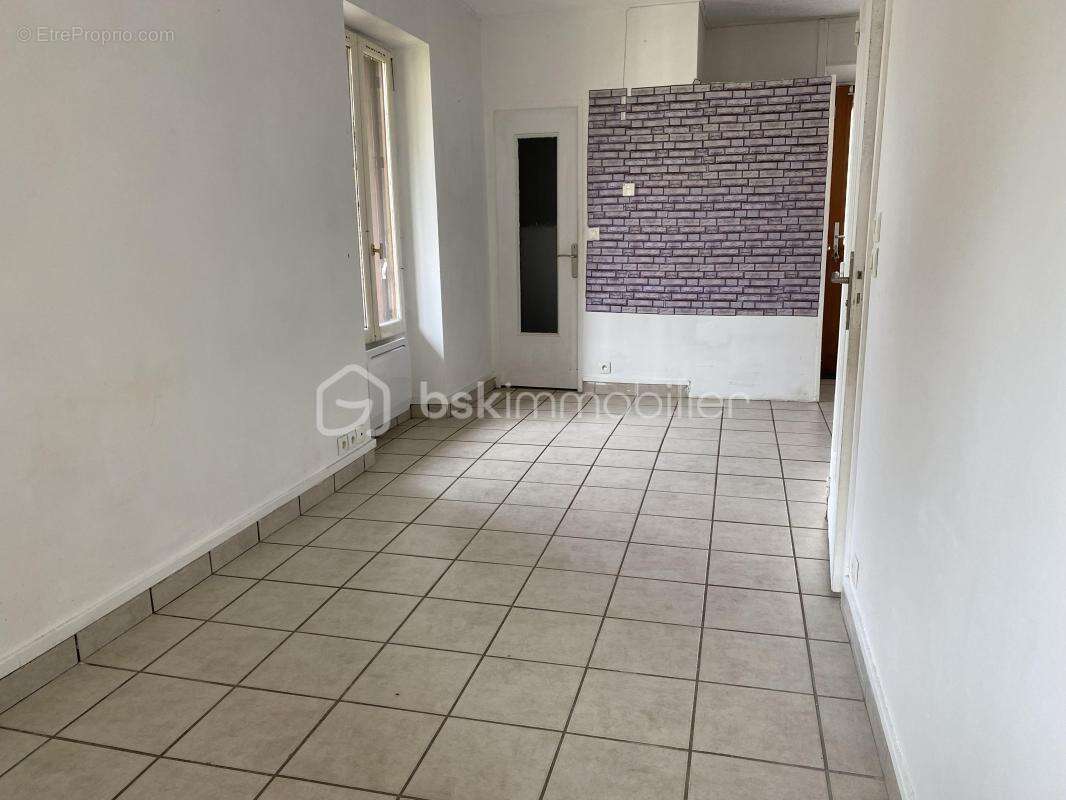 Appartement à CORBEIL-ESSONNES
