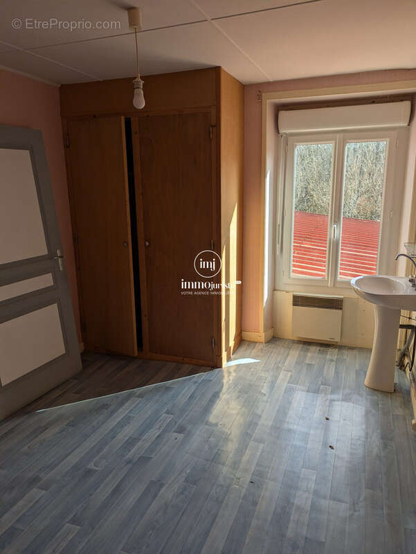 Appartement à SAILLAT-SUR-VIENNE