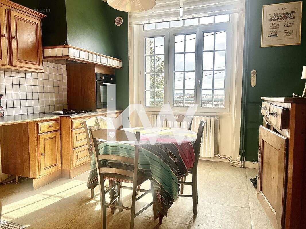 Maison à SAINT-JUNIEN