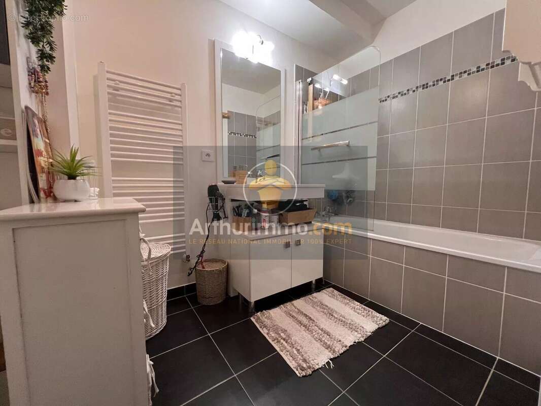 Appartement à GRETZ-ARMAINVILLIERS