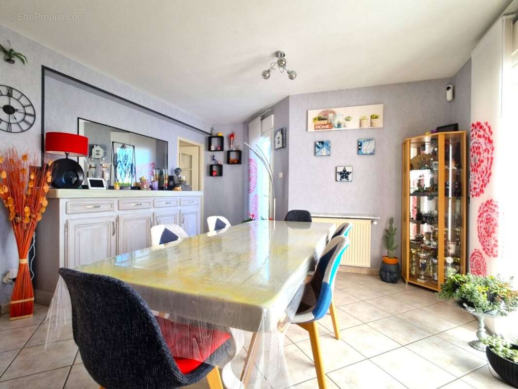 Maison 101 m² à Saone  - photo 4