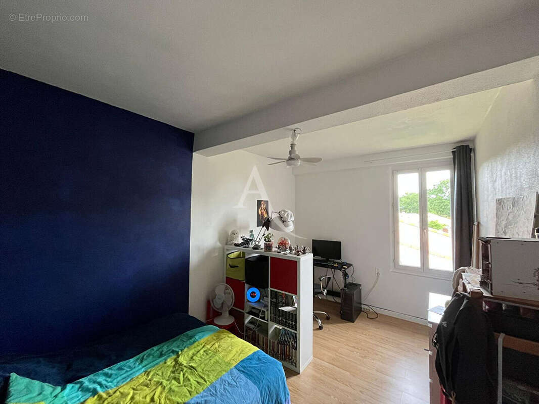 Grande maison de 200m² avec 5 chambres et dépendances sur St-Sulpice ! - photo 7