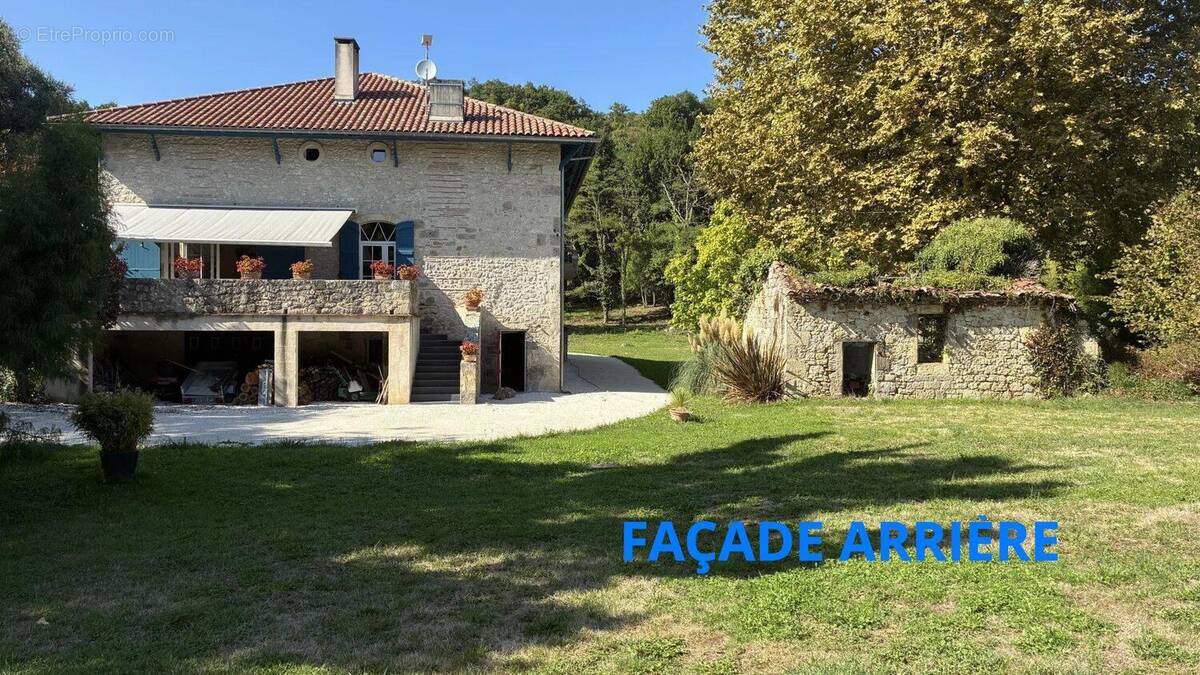 Maison à CLERMONT-DESSOUS