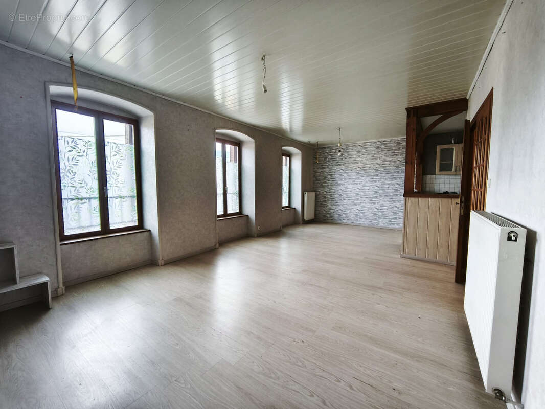 Maison à ARLANC