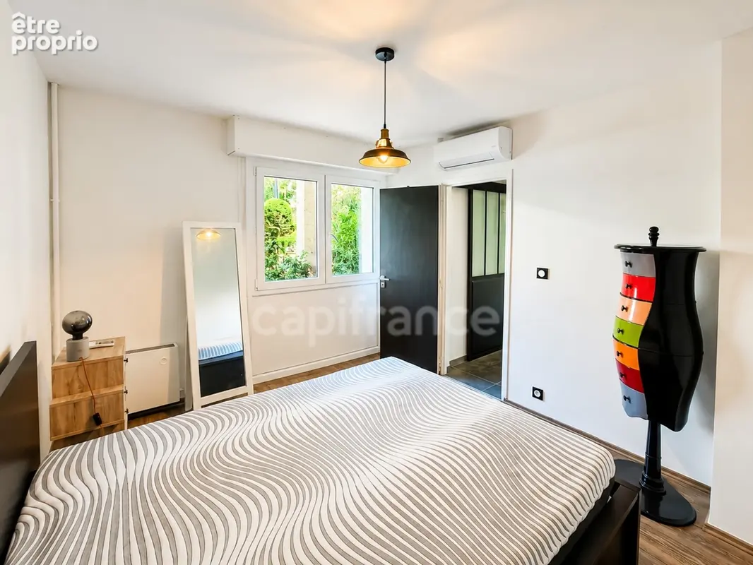 Appartement à vendre 3 pièces SAINT RAPHAEL (83), rez-de-jardin entièrement rénové, terrasse !! - photo 4