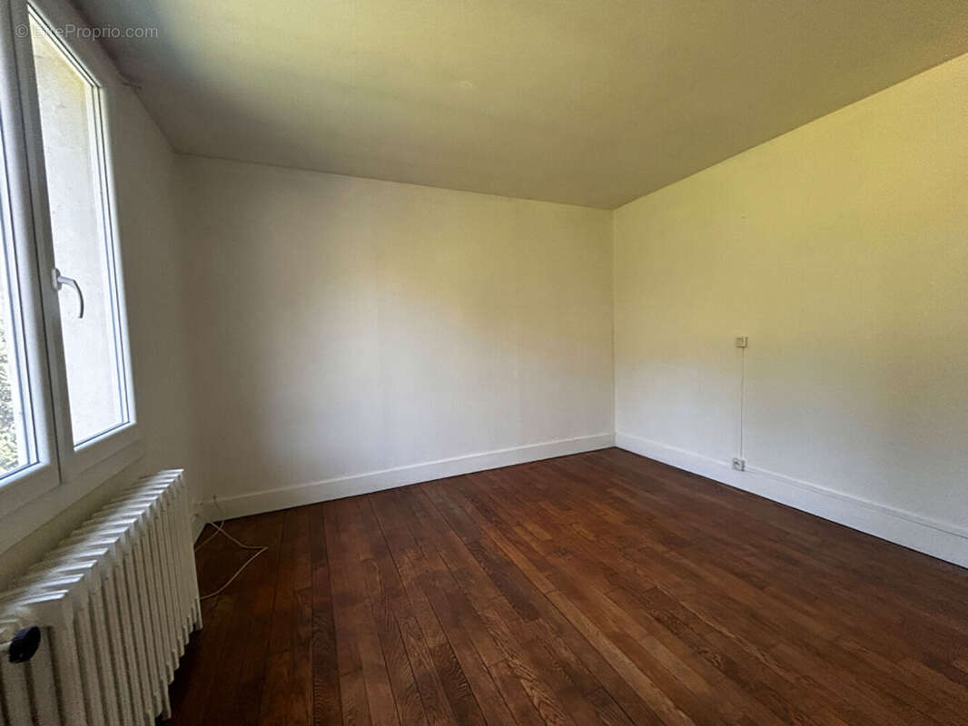 Maison à BROUSSEVAL