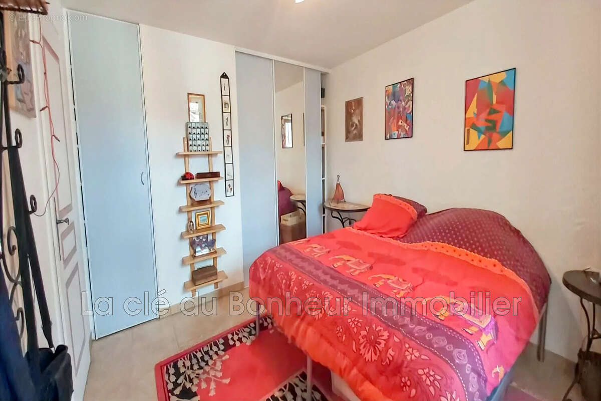 Maison 74 m² à Riez  - photo 9