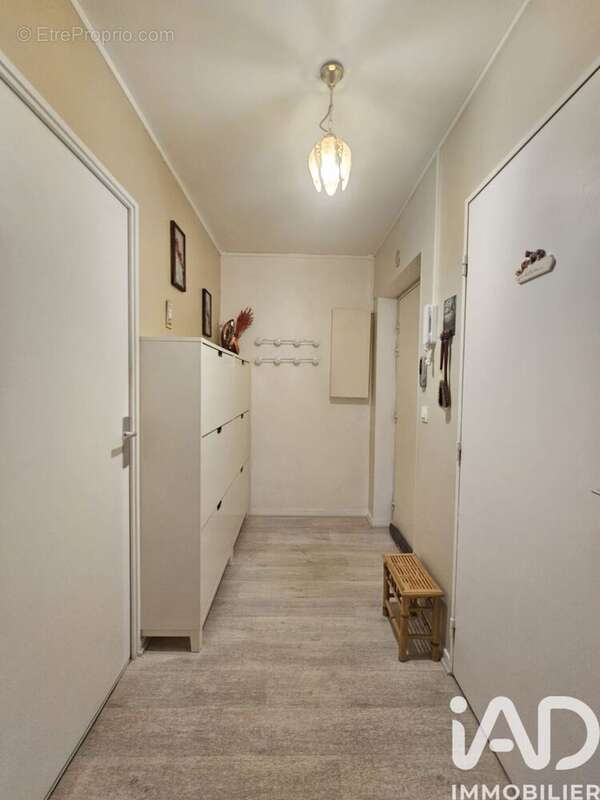 Photo 2 - Appartement à LIEUSAINT