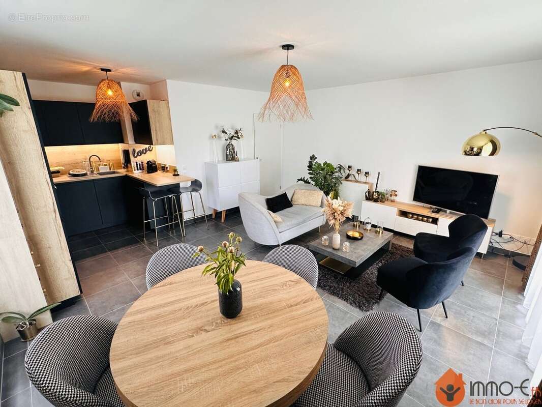 Appartement 77 m² à Ozoir-La-Ferriere  - photo 3