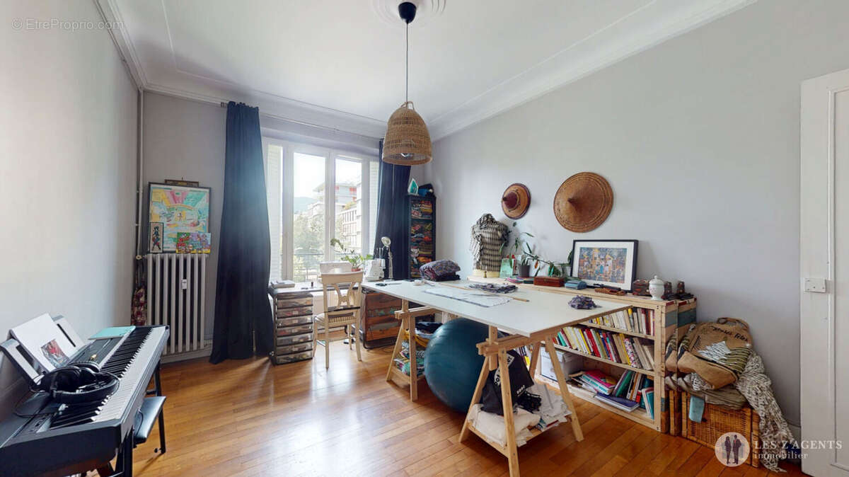 Appartement t3 de 81 m² - boulevard gambetta - grenoble - photo 12