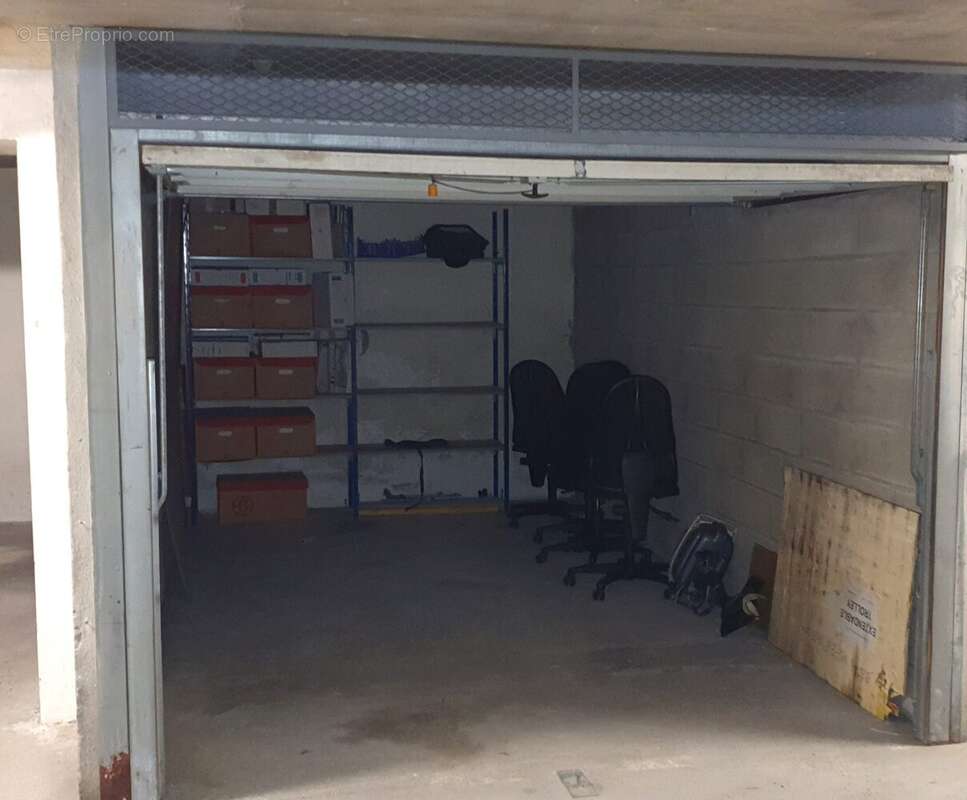 intérieur - Parking à PARIS-11E