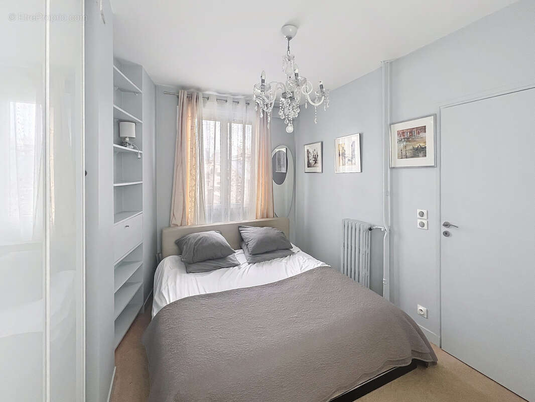 Appartement à NEUILLY-SUR-SEINE
