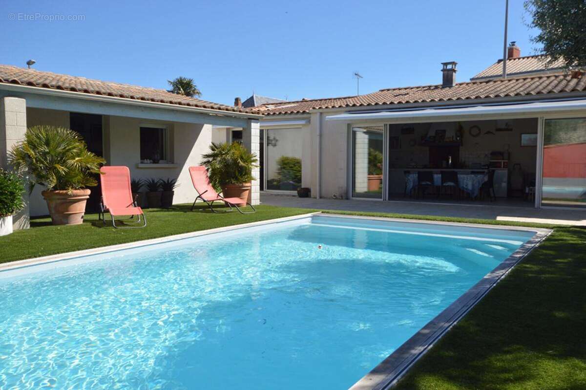 Belle grande maison avec dépendances 17 LA ROCHELLE MARSILLY - photo 15