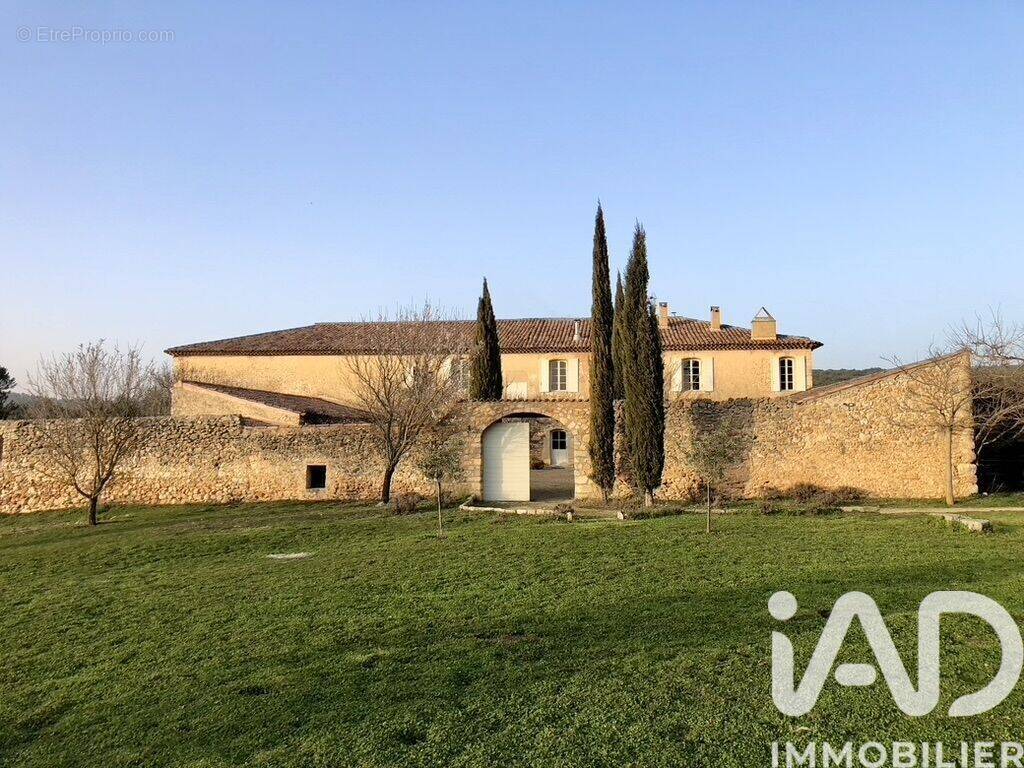 Photo 1 - Maison à SAINT-JULIEN