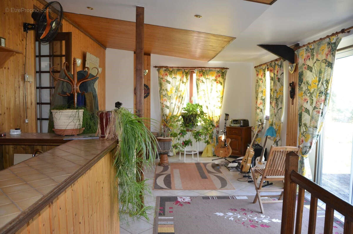 Maison à LE CHATELET