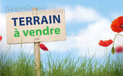 Terrain à SAINT-AIGULIN