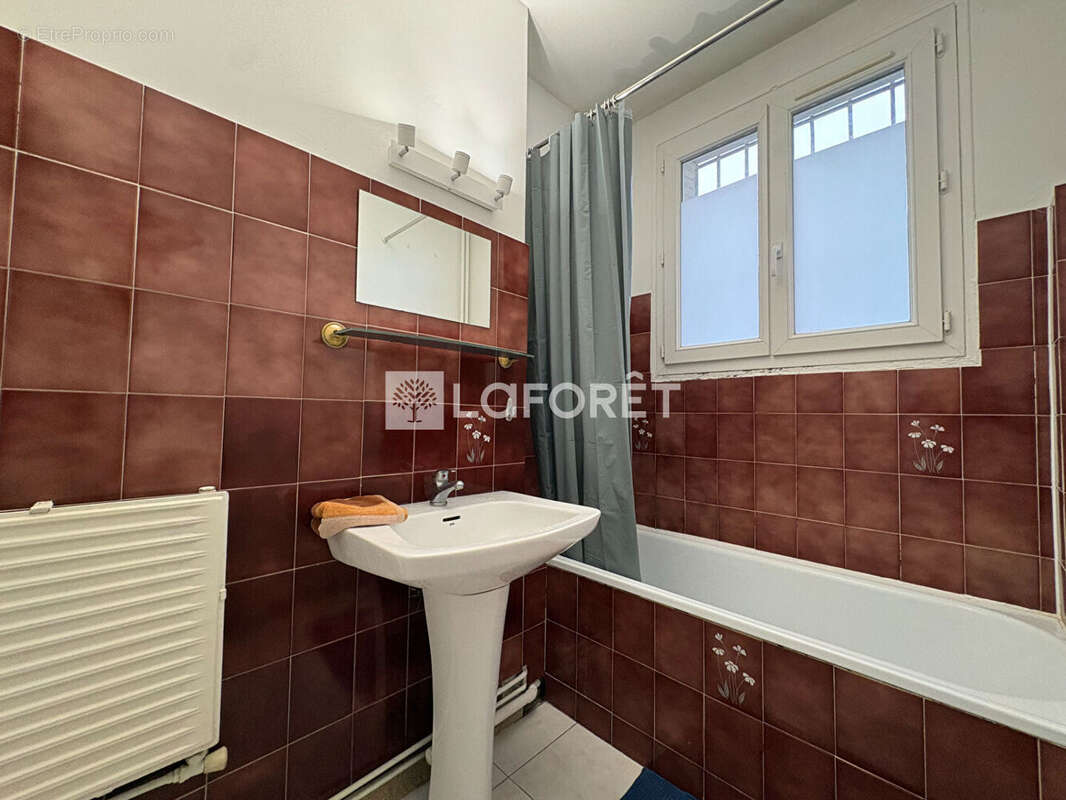 Appartement à FONTENAY-SOUS-BOIS