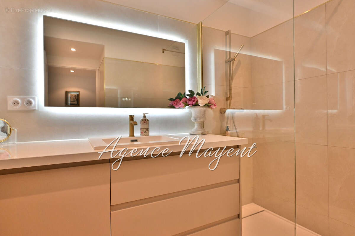 Appartement 83 m² à Cannes  - photo 8