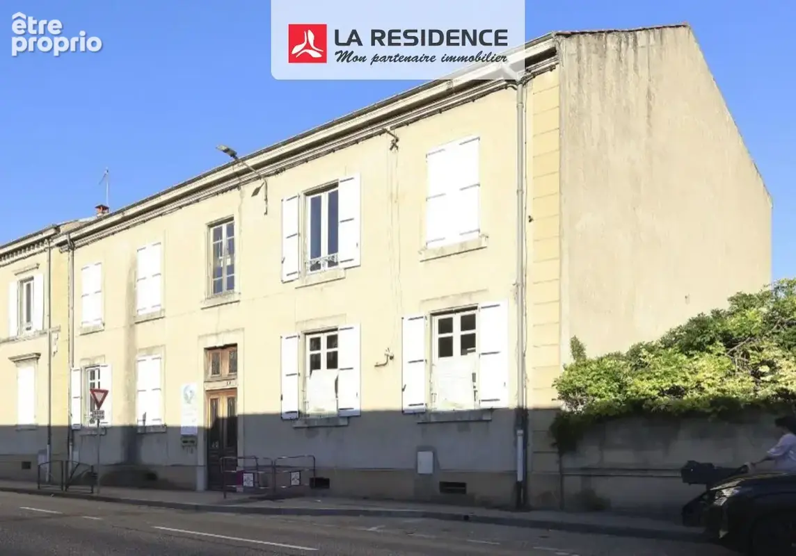 Appartement 1 pièce 38 m² à vendre à Tournon-Sur-Rhone (07300) - photo 2