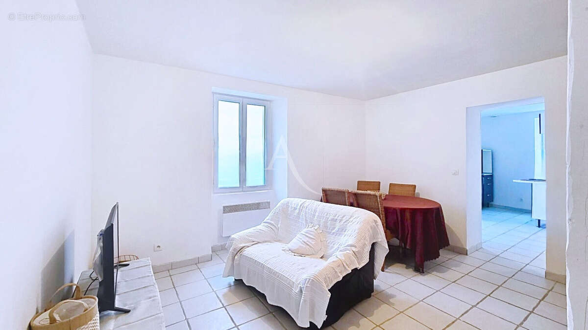 Maison à JOUY-LE-CHATEL