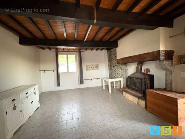 Maison à CAZARIL-TAMBOURES