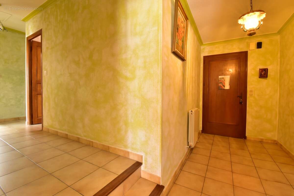 VILLA de plain-pied de 143 m² avec piscine sur 1 378 m² de terrain clos - photo 14