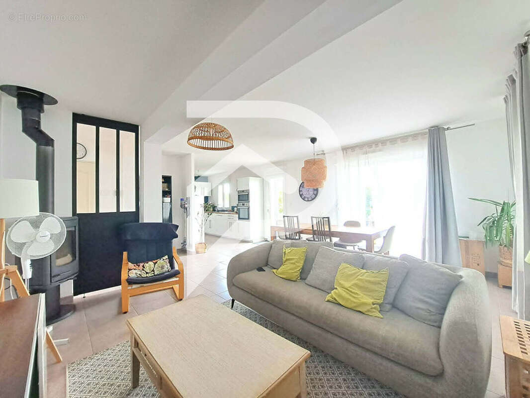 Maison Savignies 6 pièce(s) 114 m2 - photo 6